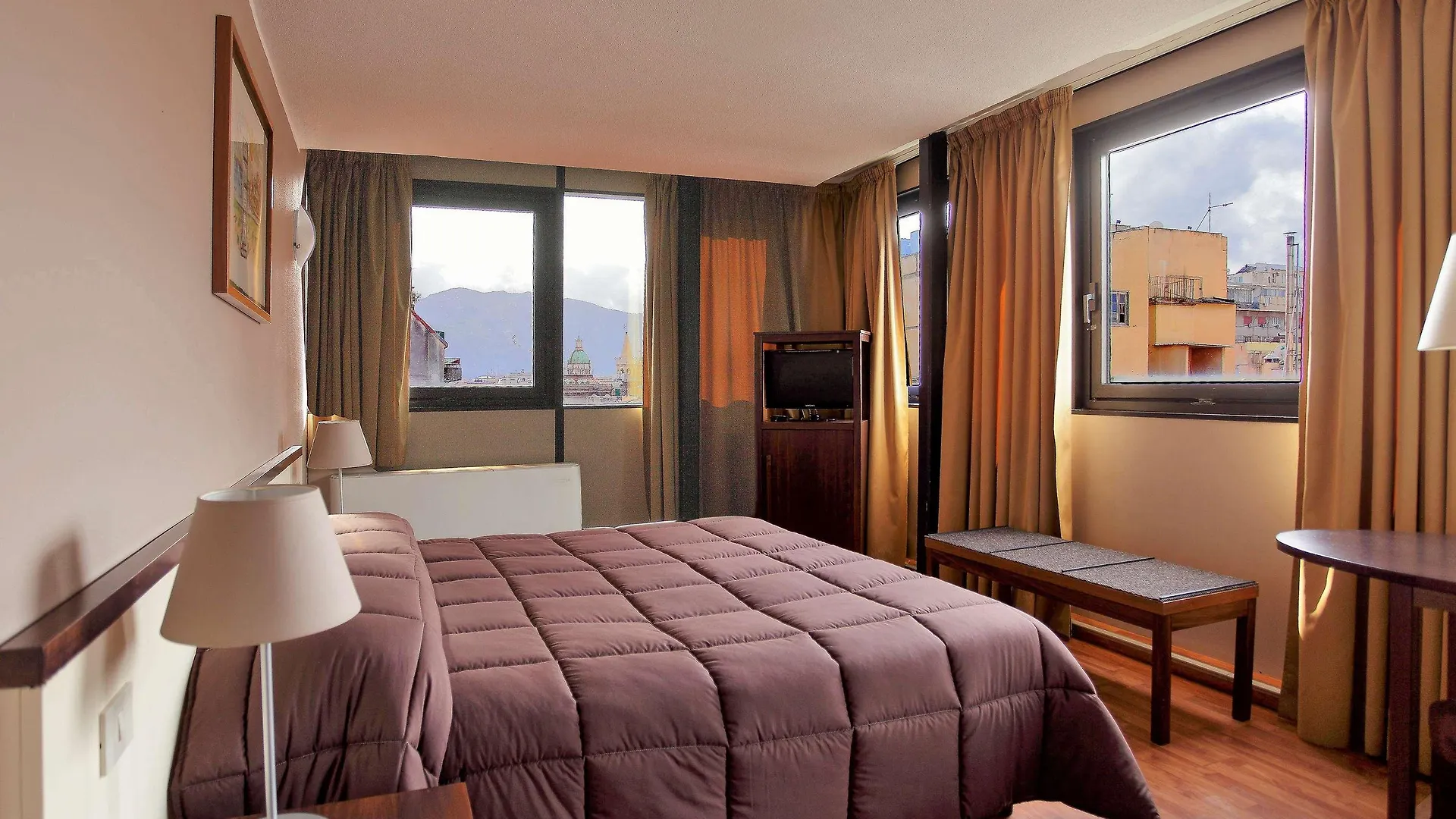 Ibis Styles Palermo Cristal Otel