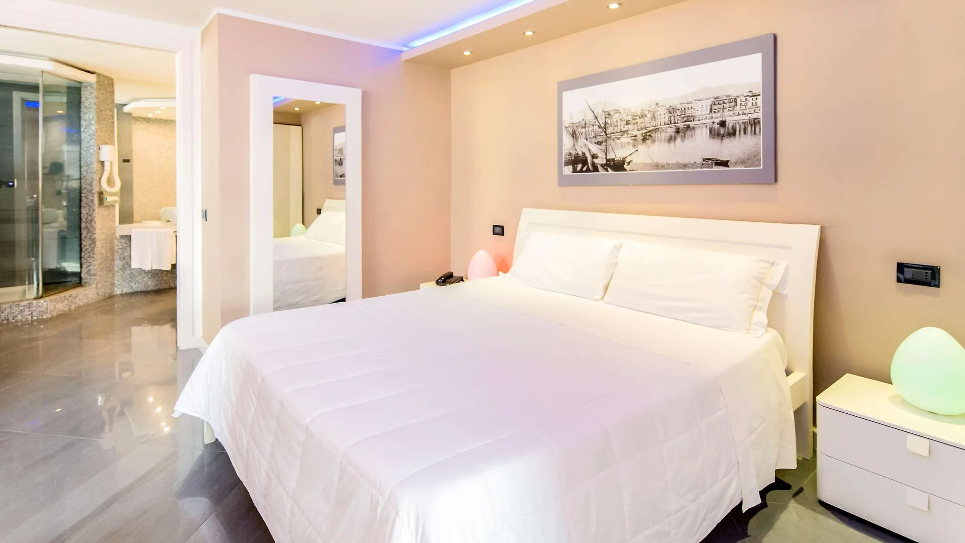 Ibis Styles Palermo Cristal Hotel 4*,