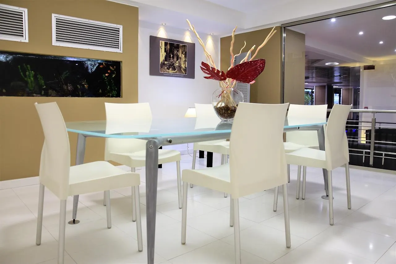 Отель Ibis Styles Palermo Cristal Италия