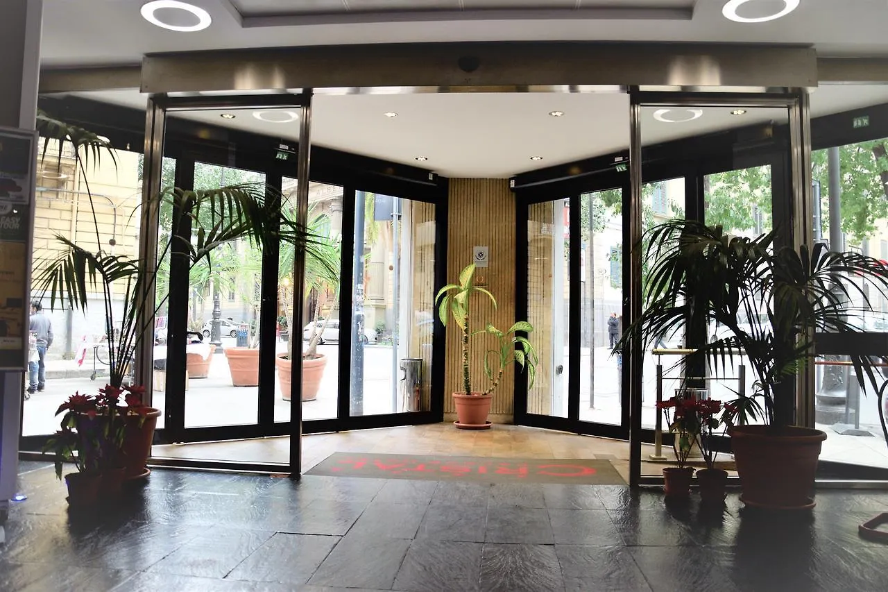 Отель Ibis Styles Palermo Cristal